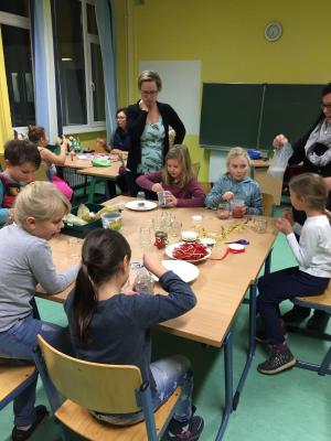Foto des Albums: Vorweihnachtliche Stimmung in der Oberschule mit Grundschulteil Glöwen (05. 12. 2018)
