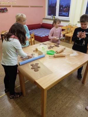 Foto des Albums: Weihnachtsprojekt Bildungshaus - 1. und 2. Klasse