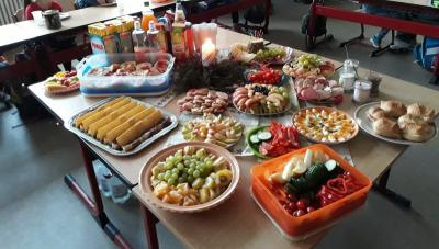 Foto des Albums: Weihnachtsfeiern der Klassen 1-4