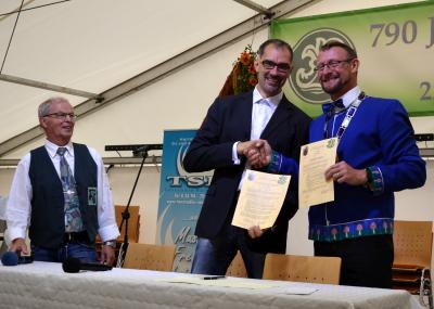 Unterzeichnung der Partnerschaft mit Smrzovka 
