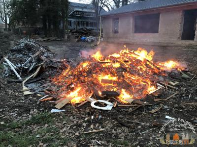 Foto des Albums: Einsatz 204-B-Gebäude Groß-Wentow, Zabelsdorfer Str