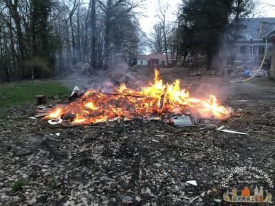 Foto des Albums: Einsatz 204-B-Gebäude Groß-Wentow, Zabelsdorfer Str