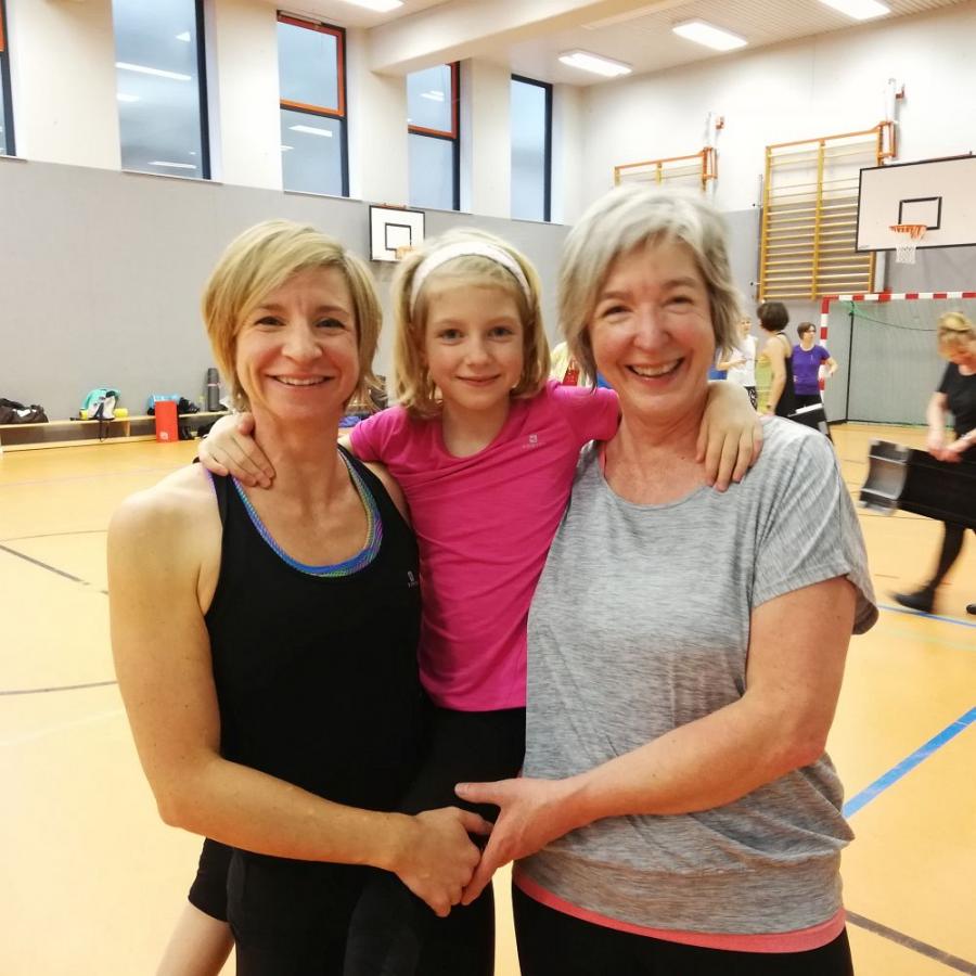 Bild: 3 Generationen einer Familie fanden den Weg zu uns: Cathrin (Mama), Juli (Tochter) und Birgit (Oma). Toll!