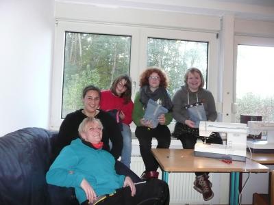 Foto des Albums: Aktionstag mit Tanja: Nähen mit der Nähmaschine