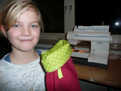 Foto des Albums: Aktionstag mit Tanja: Nähen mit der Nähmaschine
