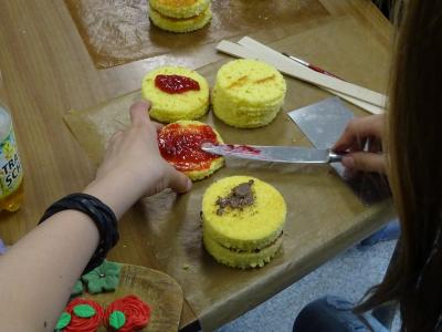 Foto des Albums: Aktionstag mit Helga: Backen für Muttertag