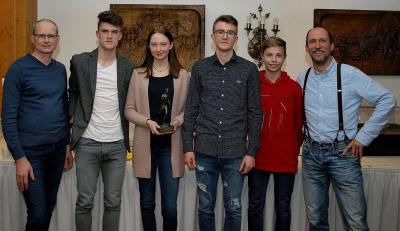 Sportlerehrung 2019 (T. Werner, J. Just, L. Zirbus, T. Kirchhoff, M. Zirbus, H. Holland)   (Bild vergr&ouml;&szlig;ern)