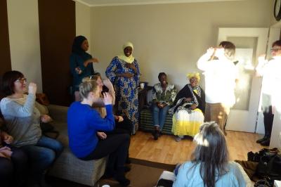 Foto des Albums: Bildergalerie zur Weltreise durchs Wohnzimmer nach "Gambia"