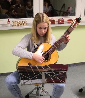 Foto des Albums: Gtarrenklasse von Ingrid Walter spielt auf - Vorspiel I