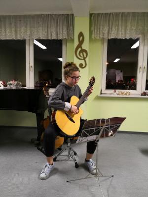 Foto des Albums: Gtarrenklasse von Ingrid Walter spielt auf - Vorspiel I