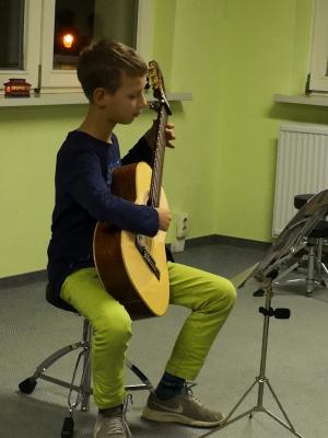 Foto des Albums: Gtarrenklasse von Ingrid Walter spielt auf - Vorspiel I
