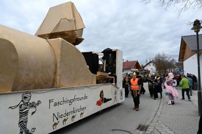 Foto des Albums: Rosenmontag 2019 - Fotos Werner Schachtner