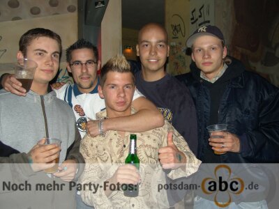 Foto des Albums: Luzern-Potsdam: X-Rated! im Waschhaus (04.06.2004)