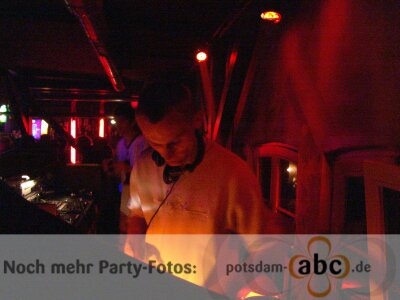 Foto des Albums: Luzern-Potsdam: X-Rated! im Waschhaus (04.06.2004)