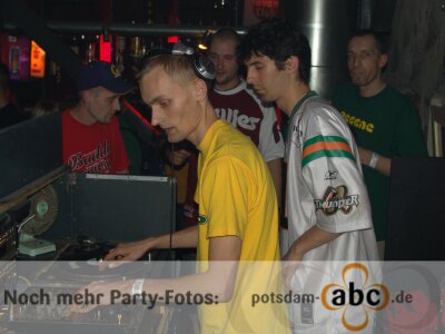 Foto des Albums: Luzern-Potsdam: X-Rated! im Waschhaus (04.06.2004)