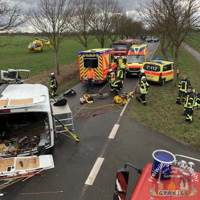 Foto des Albums: Einsatz 560-H-VU Klemm-Großmutz OV Hoppenrade