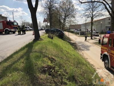 Foto des Albums: Einsatz 666-H-Hilfeleistung-Gransee, Bahnhofstr