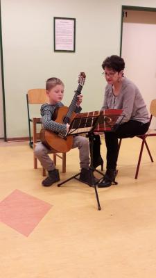 Foto des Albums: Gitarrenklasse von Ingrid Walter spielt auf - Vorspiel II