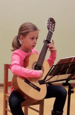 Foto des Albums: Gitarrenklasse von Ingrid Walter spielt auf - Vorspiel II
