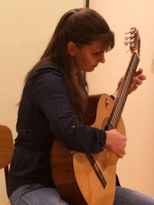 Foto des Albums: Gitarrenklasse von Ingrid Walter spielt auf - Vorspiel II