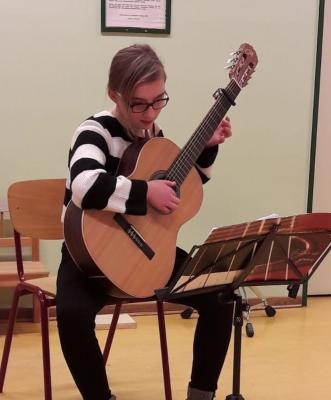 Foto des Albums: Gitarrenklasse von Ingrid Walter spielt auf - Vorspiel II