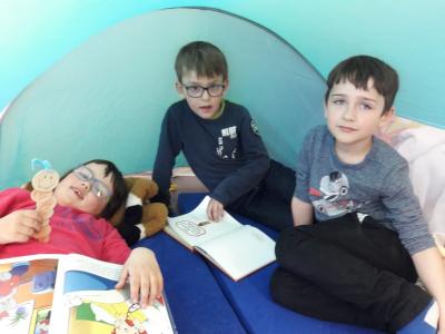Foto des Albums: Lesewoche in der Grundschule Altkirchen Klasse 1-4