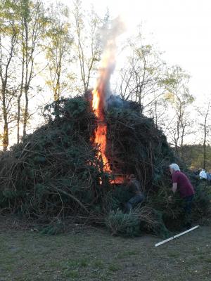 Foto des Albums: Osterfeuer 2019