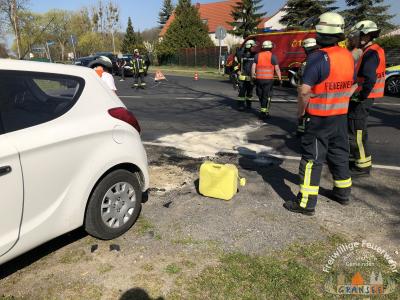 Foto des Albums: Einsatz 734-H-VU mit P-Schönermark, Dorfstr. Kreuzung Sonnenberg