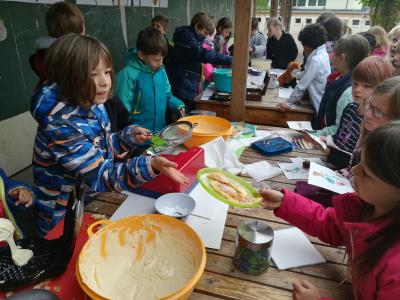 Foto des Albums: Waffeln backen für das Piratenschiff