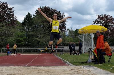 NLV OHA RM 2019 Weitsprung 01  (Bild vergr&ouml;&szlig;ern)