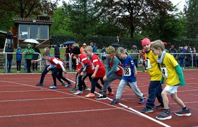 NLV OHA KM Einzel 2019 Start 800 Meter 02  (Bild vergr&ouml;&szlig;ern)