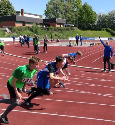 Robin 100mStart  (Bild vergr&ouml;&szlig;ern)