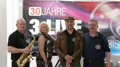 3-Live.   (Bild vergr&ouml;&szlig;ern)