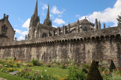 Quimper  (Bild vergr&ouml;&szlig;ern)
