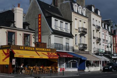 Trouville  (Bild vergr&ouml;&szlig;ern)