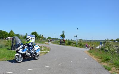 Dank an das Kradteam der Polizeiinspektion Senftenberg f&uuml;r die Absicherung der Strecke. Foto Landkreis  (Bild vergr&ouml;&szlig;ern)