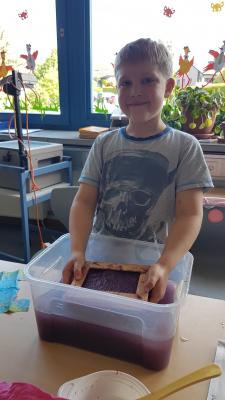 Beim Papiersch&ouml;pfen 