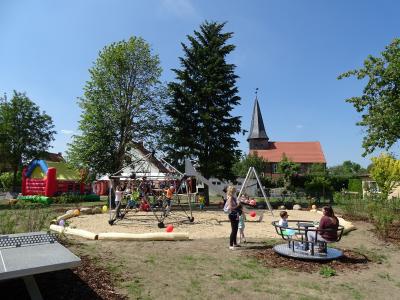Foto des Albums: Einweihung neuer Spielplatz in Rehfeld (01.06.2019)