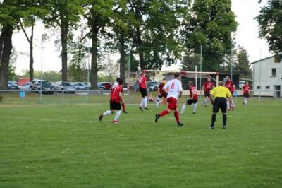 Foto des Albums: Häsener SV - Rot Weiß Flatow