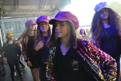 Programm der Tanzschule   (Bild vergr&ouml;&szlig;ern)