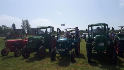 Foto des Albums: 2. Oldtimertreffen in Ermsleben