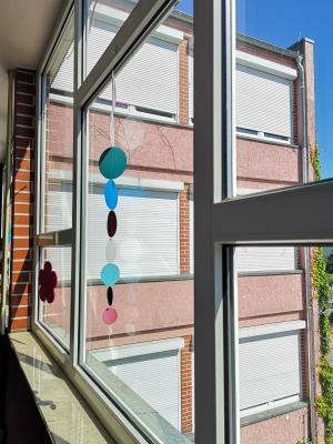  Gro&szlig;e Fenster lassen viel Licht hinein, aber auch viel W&auml;rme. Vor allem, wenn sie nicht den heutigen energetischen Anforderungen entsprechen. Foto: Beate Vogel  (Bild vergr&ouml;&szlig;ern)