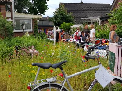 Foto des Albums: 2. FliK (Flohmarkt in Kiebitzreihe)