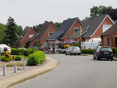 Foto des Albums: 2. FliK (Flohmarkt in Kiebitzreihe)