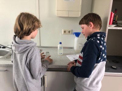 Foto des Albums: Physik begreifen! Besuch der 5. Klassen im DESY