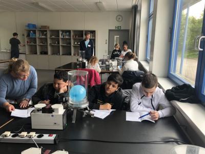 Foto des Albums: Physik begreifen! Besuch der 5. Klassen im DESY