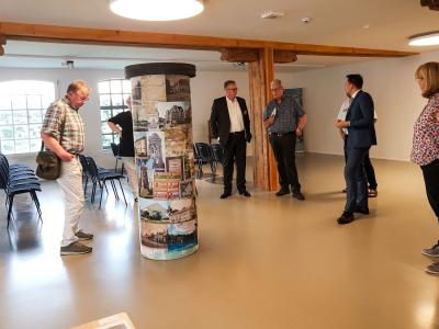 Im ehemaligen Wolllager ist noch die aktuelle Ausstellung Panoramen zu sehen. Foto: Beate Vogel  (Bild vergr&ouml;&szlig;ern)