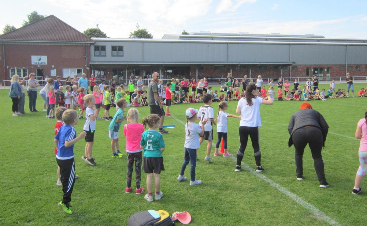 Bild: Staffellauf Klassen 1a/b