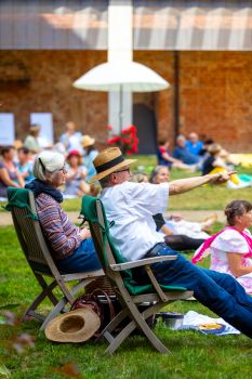Foto des Albums: Mein erstes Picknick