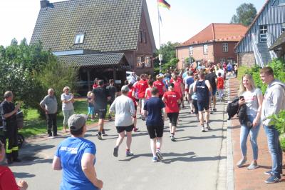 Foto des Albums: 6. "Sternenlauf" durch die Seestermüher Marsch (23.06.2019)